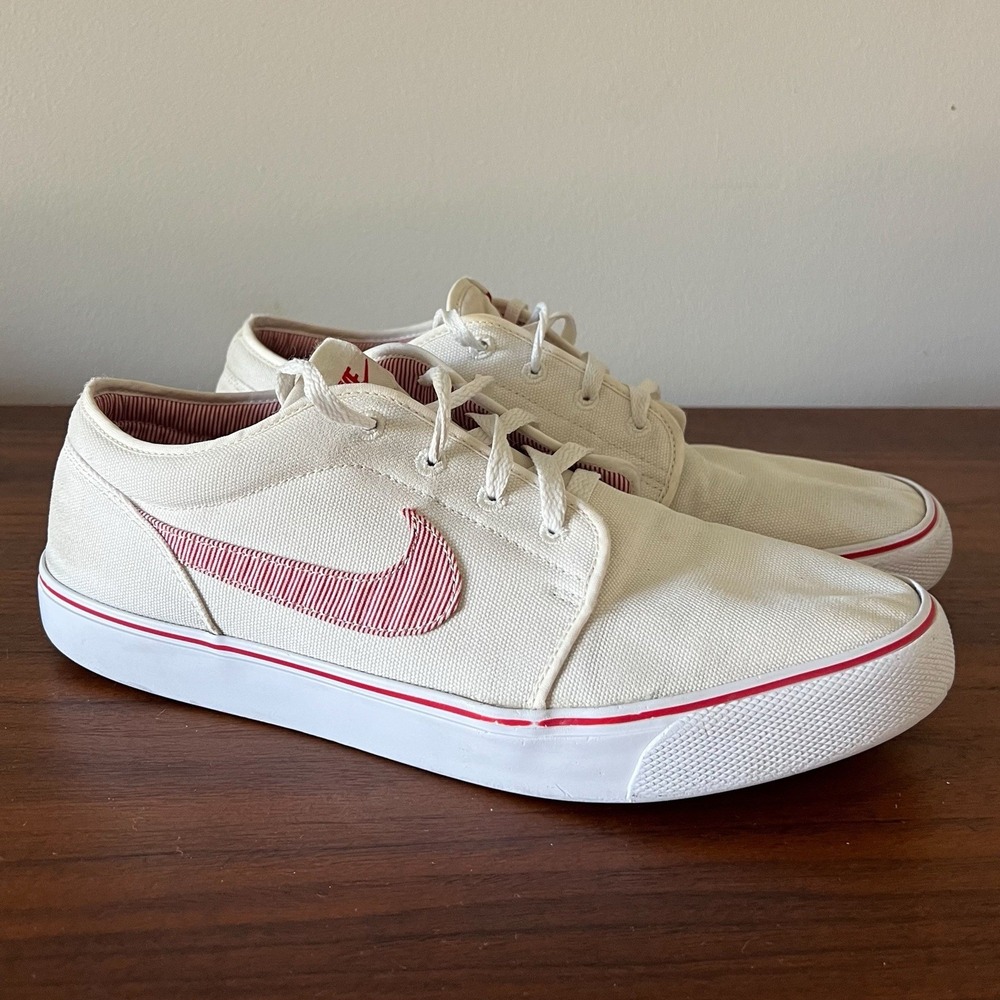 Nike Beige and Pink Sneakers